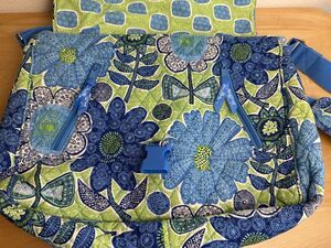 Vera Bradley Doodle Daisy Lot of 4 Messenger Bag, Bowler Purse, Euro Wallet, ID
